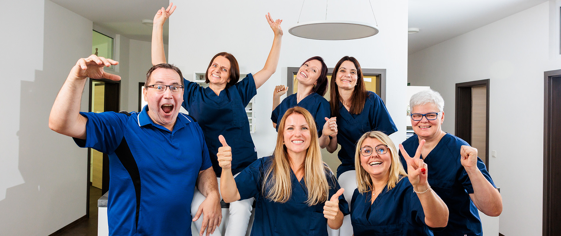 Teamfoto Hausatzpraxis Dr. med. Bruch in Rüdenhausen