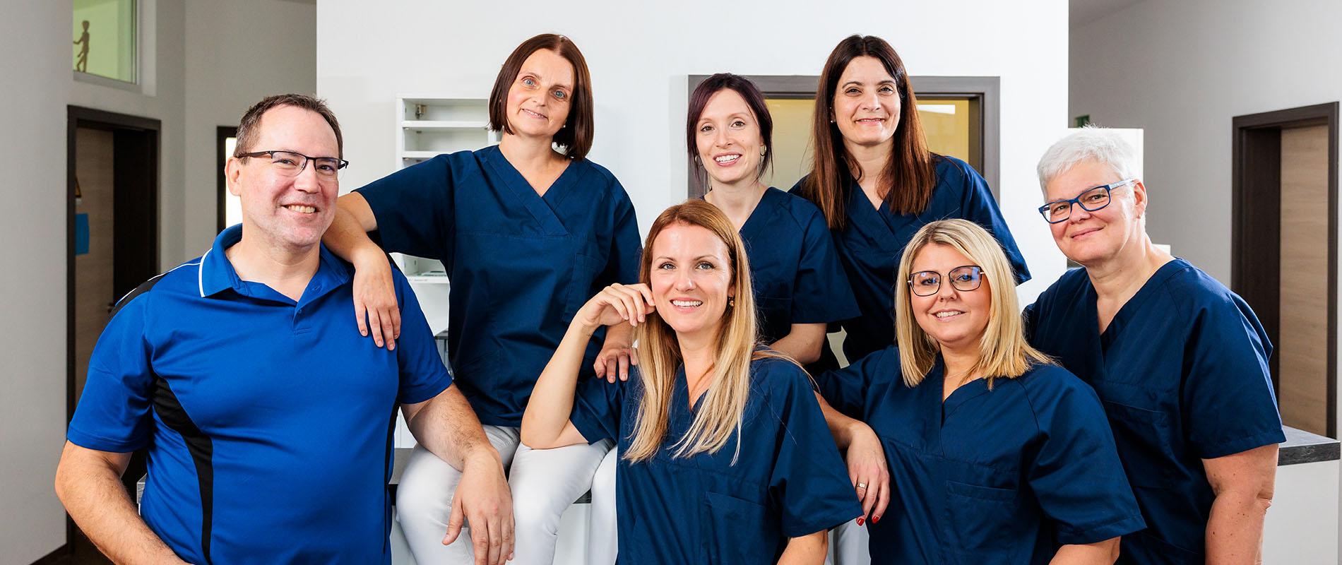 Teamfoto Hausatzpraxis Dr. med. Bruch in Rüdenhausen